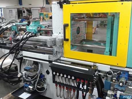 Injection Moulding Machine-3